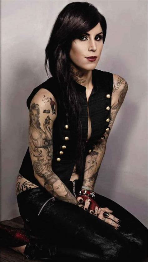 why is kat von d covering her tattoos|Kat Von D reveals she is having her skin tattooed completely。